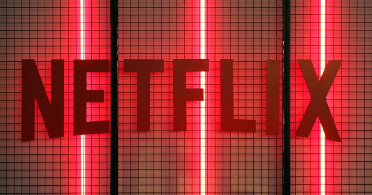 Netflix officialise son abonnement avec pub : 5,99 €/mois, pas de téléchargement, 5 min de pub par heure