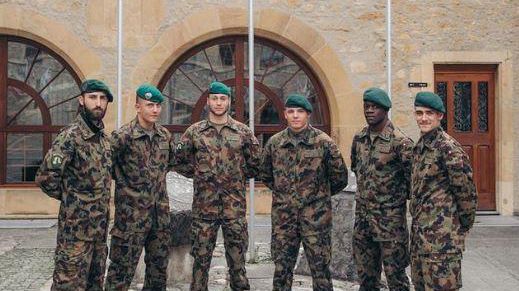 Neuchâtel: Six héros militaires décorés