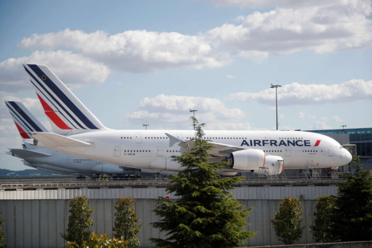 Pas d’accord collectif en vue pour les hôtesses et stewards d’Air France