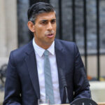 Rishi Sunak s'installe à Downing Street et dévoile son gouvernement