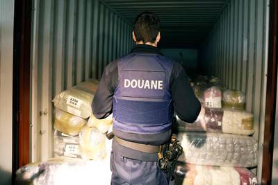 Saisie impressionnante de 6 tonnes de cocaïne par la douane et la police de la navigation à Anvers