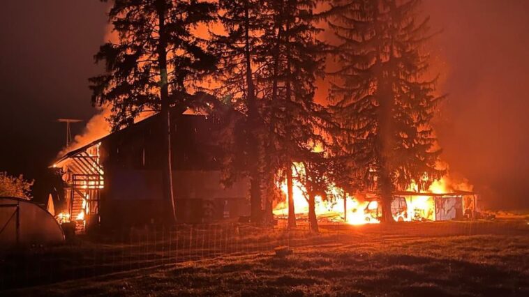 Un incendie ravage la ferme bio du Sonneur, à Avully