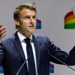 «Une paix est possible» quand les Ukrainiens «le décideront», dit Emmanuel Macron