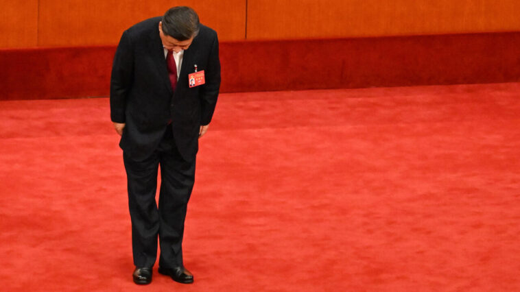 au congrès du PCC, le président Xi Jinping prône l'unité derrière lui