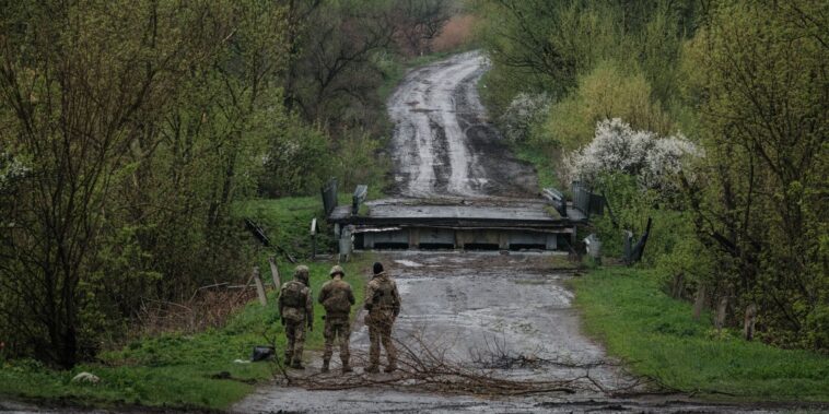 encerclée, l'armée russe annonce «s'être retirée» de Lyman dans l'est du pays