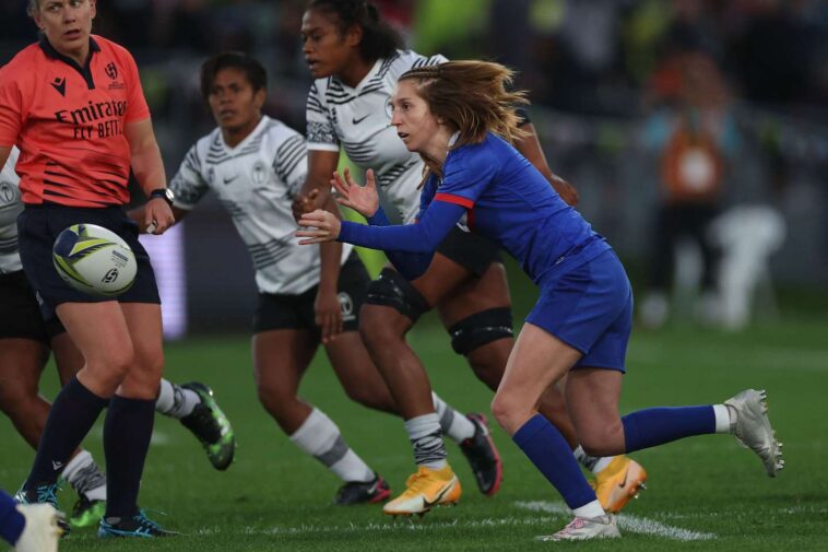 grâce à une victoire bonifiée contre les Fidji, la France se qualifie pour les quarts de finale