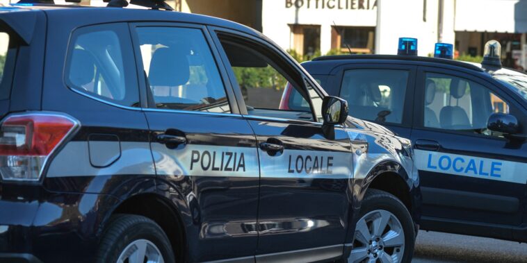 un mort et quatre blessés dans une attaque au couteau près de Milan