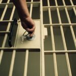 Annecy (F): Prison ferme pour avoir pillé des caves et un parking