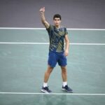 Carlos Alcaraz écarte aisément Dimitrov et rejoint les quarts de finale