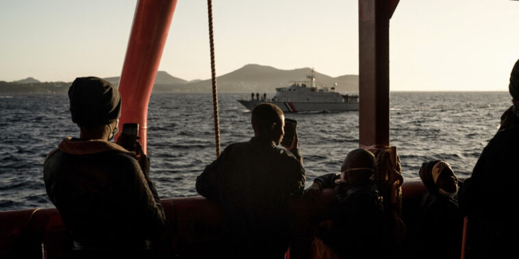 «C'est un vilain geste», réagit l'Élysée au sujet de la position de l'Italie