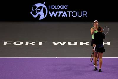 Elise Mertens victorieuse de son premier match aux WTA Finals en double: "Cela nous met dans un dynamique positive"