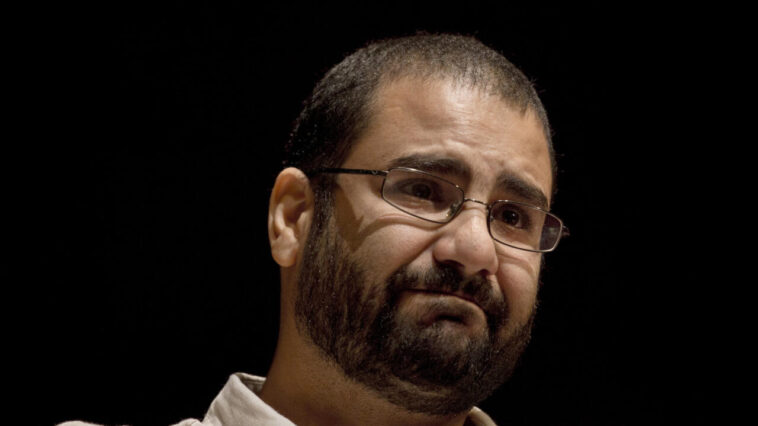 En Égypte, le détenu Alaa Abdel-Fattah a interrompu sa grève de la faim