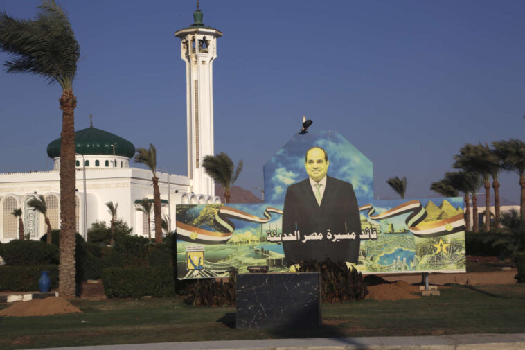 En Egypte, le sommet sur le climat, une aubaine pour le pouvoir d’Abdel Fattah Al-Sissi