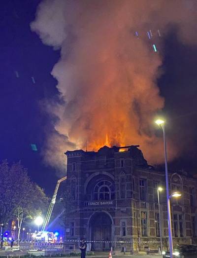 Important incendie dans l’ancien hôpital de Bavière à Liège