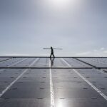 Importante augmentation de la pose de panneaux photovoltaïques en Suisse en 2022 - rts.ch