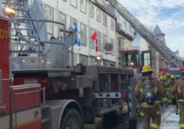 Incendie majeur à Québec: une alerte générale nécessitant la présence de 80 pompiers a été lancée