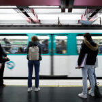 Jeudi noir dans les transports parisiens en raison d'une grève, le métro quasiment à l'arrêt