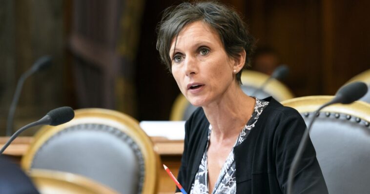 L'Argovienne Pascale Bruderer ne brigue pas la succession de Simonetta Sommaruga - rts.ch