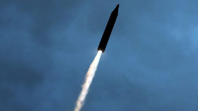 La Corée du Nord lance 4 missiles de courte portée vers la mer