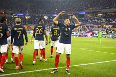 La France éteint le Danemark, Mbappé envoie les Bleus en huitièmes de finale