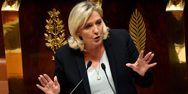 Le Pen dénonce le risque d'«une aggravation» des filières clandestines