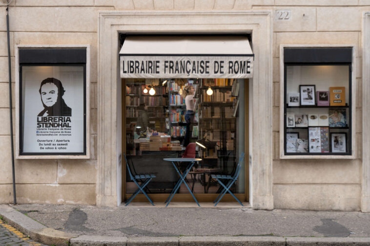 Le blues des librairies francophones à l’étranger, confrontées à des délais trop longs et à des coûts élevés