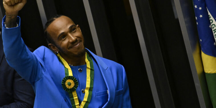 Le pilote de Formule 1, Lewis Hamilton, désigné citoyen d'honneur du Brésil