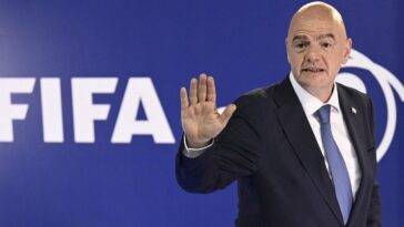 Le président de la FIFA Gianni Infantino déménage son domicile fiscal à Zoug - rts.ch