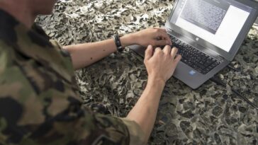 Les bases légales du commandement "cyber" de l'armée validées par le Conseil fédéral - rts.ch