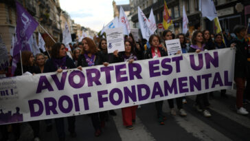 L’inscription du droit à l'IVG dans la Constitution française, un parcours semé d’embûches