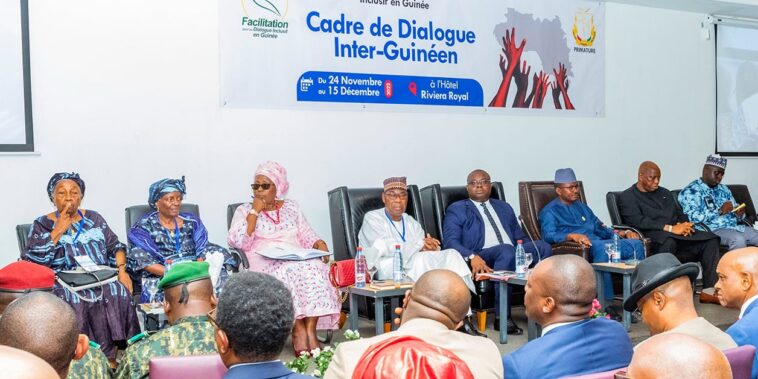 Mamadi Doumbouya lance son dialogue « inclusif », les principaux partis boycottent – Jeune Afrique