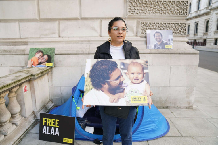 « Nous vous exhortons à ne pas oublier Alaa Abd El-Fattah et les milliers de prisonniers politiques détenus en Egypte »