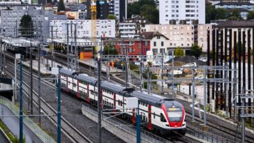 Podcast - Les trains suisses sont-ils vraiment toujours à l'heure ? - rts.ch