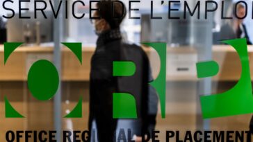 Près de 650'000 employés envisageraient de changer de travail à cause du stress - rts.ch