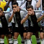 Qatar 2022: les Allemands posent un geste fort contre la FIFA avant un match