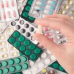 Remise d'antibiotiques à l'unité pour lutter contre le gaspillage envisagée par le Conseil fédéral - rts.ch