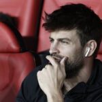 Réserviste, Piqué expulsé à la mi-temps du dernier match de sa carrière