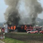 Un bâtiment en flammes près de l’ancien aérodrome de Courtedoux