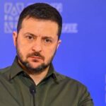 Zelensky met en garde sa population contre un hiver rigoureux: “Tant qu’ils auront des missiles, ils ne se reposeront pas”