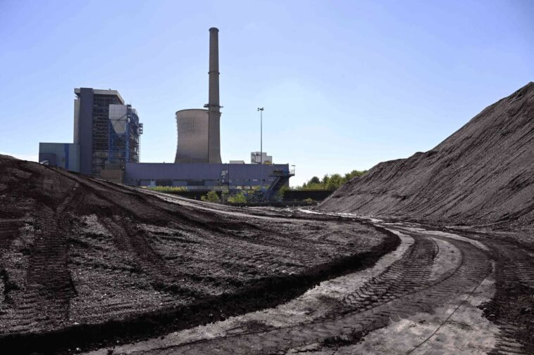 la centrale à charbon de Saint-Avold a recommencé à tourner, quelques mois après sa fermeture