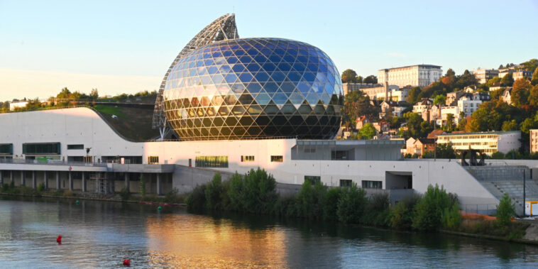 la comédie musicale «Starmania» fait son grand retour à la Seine Musicale