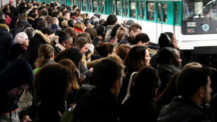 la grève va perturber "très fortement" le trafic dans le métro et le RER ce jeudi