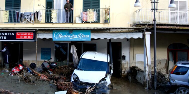 l'état d'urgence proclamé pour l'île d'Ischia après un glissement de terrain