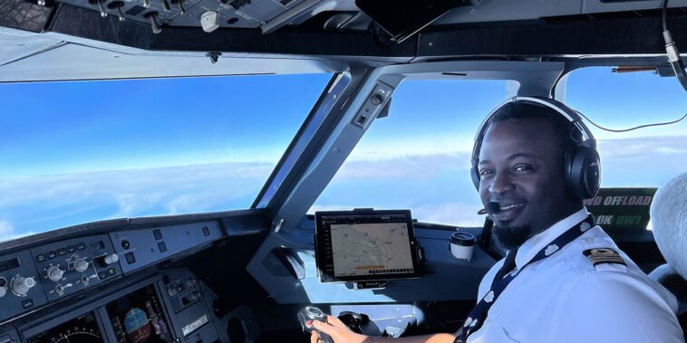 plan de vol de Gaël Musafiri Lombe, l’unique pilote africain de Brussels Airlines – Jeune Afrique