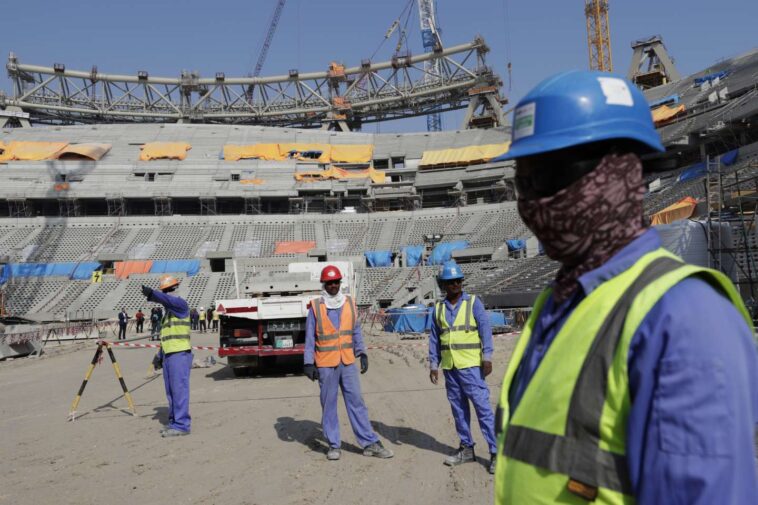 pourquoi il est très difficile d’estimer le nombre de morts liés aux chantiers de la Coupe du monde