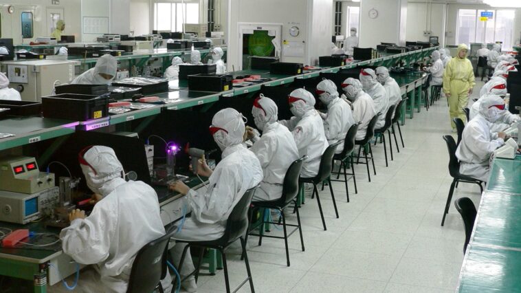 que se passe-t-il avec les travailleurs de la plus grande usine d'iPhone?