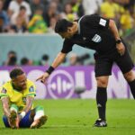 victorieux de la Serbie, le Brésil s’inquiète pour Neymar, victime d’une entorse à la cheville