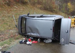 Choindez: il escalade la glissière et finit sur le flanc