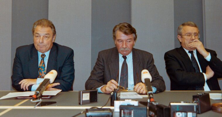 Il y a 30 ans, la Suisse disait non à l'EEE, divisant le pays comme jamais - rts.ch