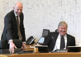 Les luxueux voyages de Jean-Claude Marcourt et du greffier du Parlement wallon